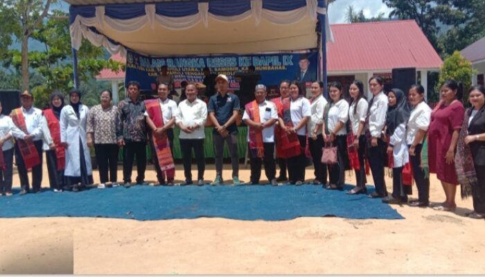 Temui Masyarakat, Rahmansyah Sibarani Serahkan 20 Komputer dan 5 Laptop untuk Pelajar