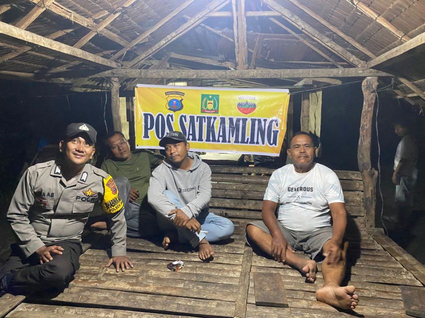 Bhabinkamtibmas Polsek Salapian Sambangi Pos Satkamling Tanjung Langkat