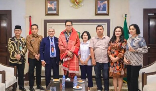 Wali Kota Medan Rico Waas Tandatangani Prasasti Sekolah Minggu HKBP Resort Maranatha