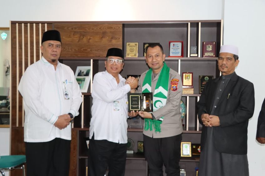 Ungkap 61 Kasus dalam 8 Hari, Kapolrestabes Medan Dapat Apresiasi dari Rektor UNIVA