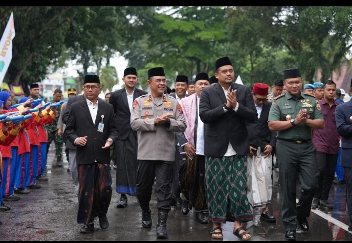 Kapolda Sumut  Irjen. Whisnu Hermawan Februanto Berkomitmen Lindungi dan Majukan Pondok Pesantren