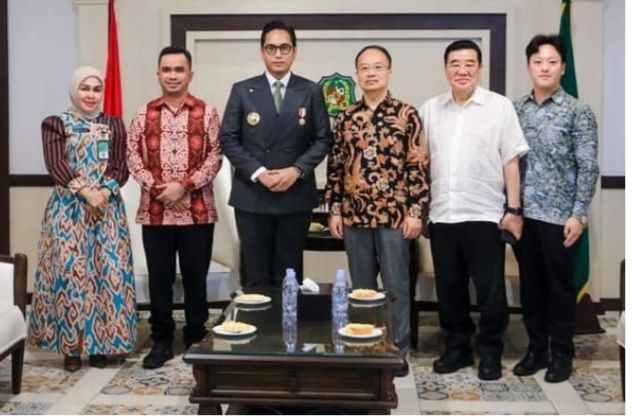 Wali Kota Medan Rico Waas Terima Kunjungan Konsultan Jenderal Republik Rakyat Tiongkok Huang He