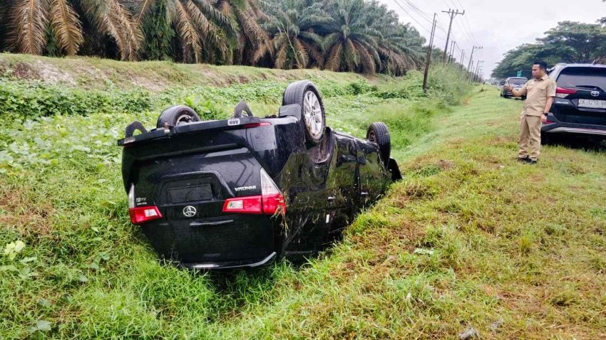 Mobil Dinas Kominfo Batu Bara Alami Kecelakaan di Jalinsum Asahan, Eh...Polisi Datang Mobilnya Sudah Tak Nampak