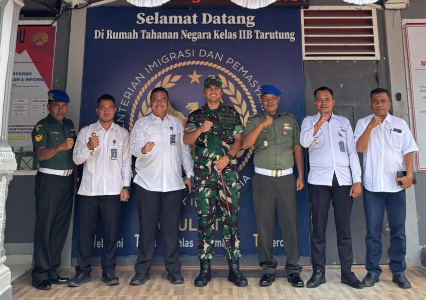 Mendadak, Kepala Rutan Tarutung dan Jajaran Razia, Temukan HP di Kamar Warga Binaan