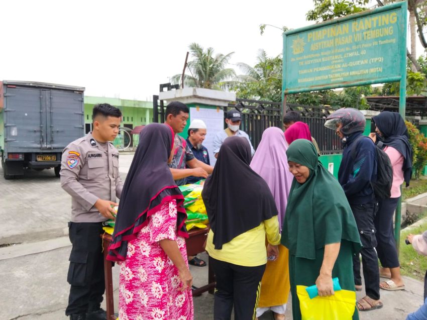 Jumat Berkah Polda Sumut: Polri Turun Langsung Bantu Masyarakat Lewat Gerakan Pangan Murah