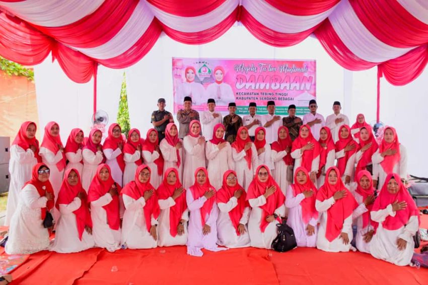 Wabup Adlin Tambunan Hadiri Pengajian MTMD di Desa Sei Sarimah