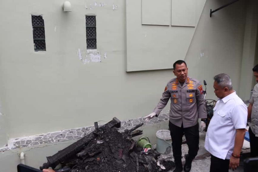 Ini Dia Foto-foto Kondisi Rumah Hakim Saat Tim Labfor Polda Sumut dan Polrestabes Medan Turun ke Lokasi