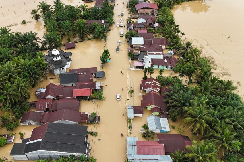 Aceh Dilanda Banjir, Gempa, dan Pemadaman Total, Pemerintah Pusat Masih Seolah Belum Menyadari Ada Bencana Besar