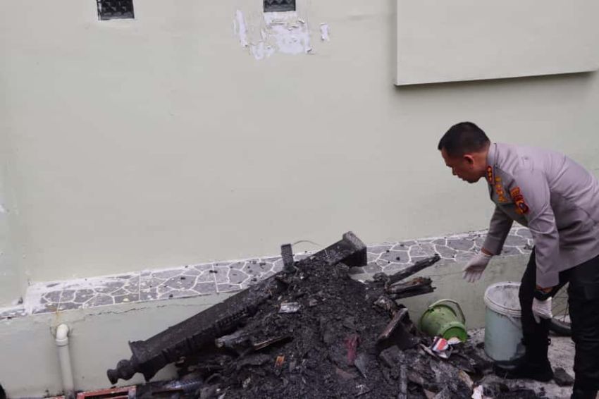 Ini Dia Foto-foto Kondisi Rumah Hakim Saat Tim Labfor Polda Sumut dan Polrestabes Medan Turun ke Lokasi