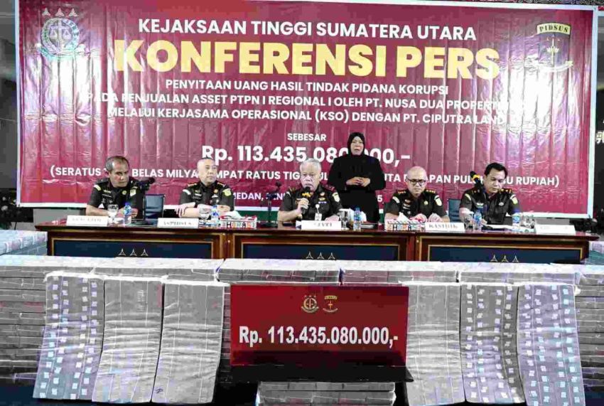 Kajati Sumut Harli Siregar Paparkan Uang Pengembalian Dugaan Korupsi Penjualan Aset PTPN I Regional I Rp 113 Milyar Lebih