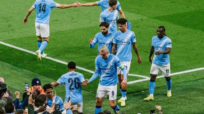 Hasil Liga Champions Tadi Malam: Barcelona dan Chelsea Nyaris Kalah, Man City Berpesta