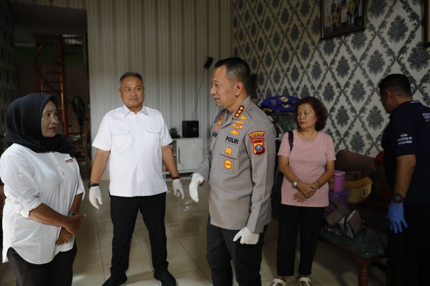 Ini Dia Foto-foto Kondisi Rumah Hakim Saat Tim Labfor Polda Sumut dan Polrestabes Medan Turun ke Lokasi
