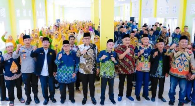 Hadiri Tabligh Akbar Milad Muhammadiyah Ke-113, Rico Waas Dorong Sinergitas Wujudkan Kesejahteraan Bangsa