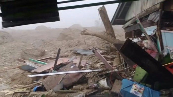 Banjir Bandang Juga Hantam Humbahas, 2 Orang Meninggal