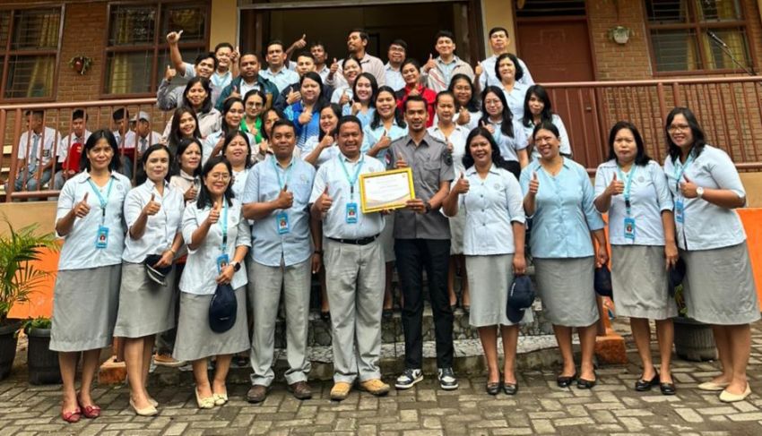 Densus 88 Satgaswil Sumut Ajak Siswa SMA Katolik Kabanjahe Tanamkan Semangat Nasionalisme dan Tolak Paham Radikal