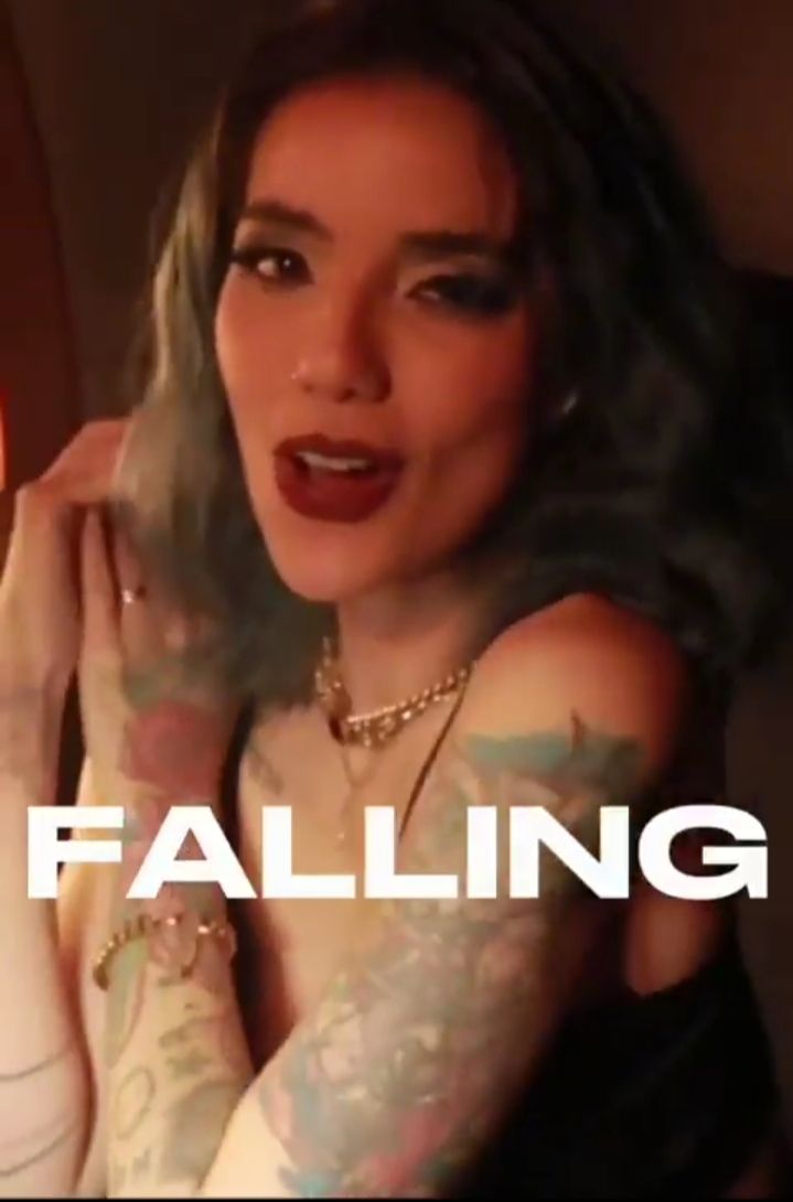 Tobat! Sheila Marcia Mau Hapus Semua Tato di Tubuhnya