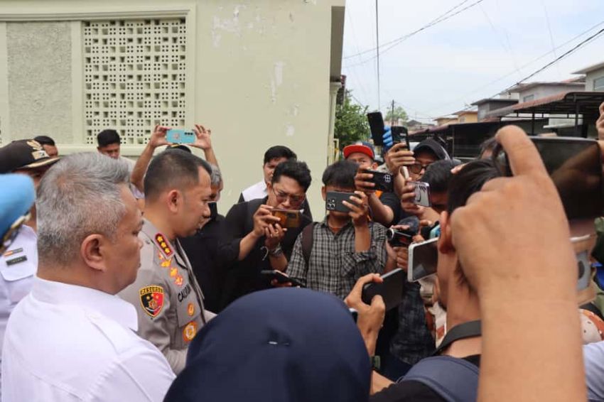 Ini Dia Foto-foto Kondisi Rumah Hakim Saat Tim Labfor Polda Sumut dan Polrestabes Medan Turun ke Lokasi