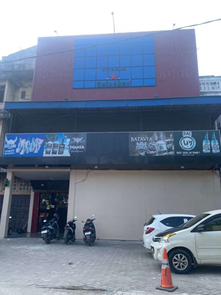 Diduga Beroperasi Tanpa Izin, D&rsquo;Red KTV 'Ganti Baju' jadi Imperium Lounge