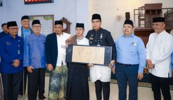 Rico Waas Bakar Semangat Santri Pesantren Ar-Raudlatul Hasanah Jadi Pemimpin di Masa Depan