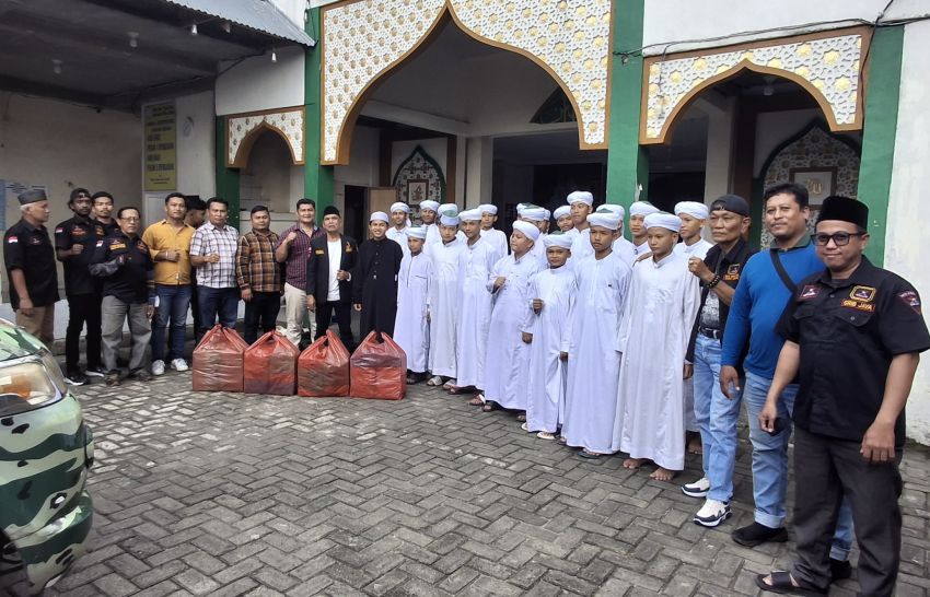 GRIB Jaya Medan Bagikan Ratusan Makan Siang ke Lembaga Sosial dan Masyarakat