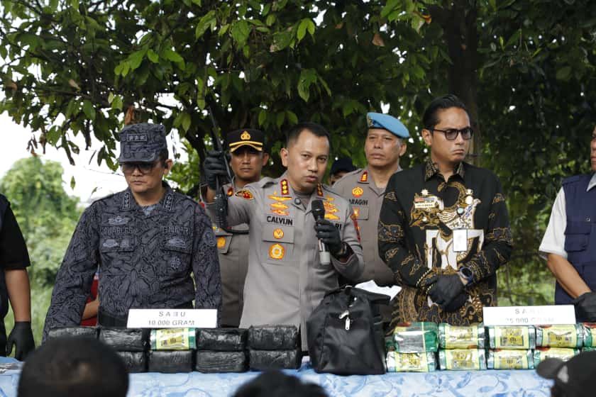 Wali Kota Medan Dampingi Kapolrestabes Paparkan Pengungkapan 6 Kawasan Narkoba