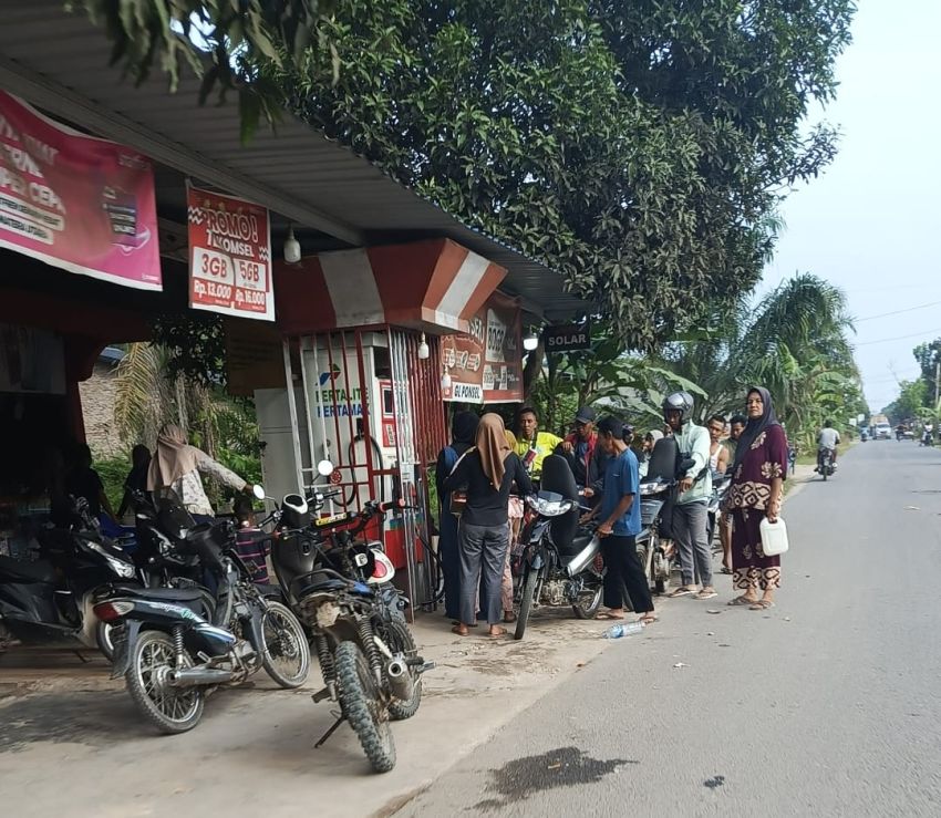 Pertalite Eceran  Tembus Rp 25.000 Per Liter di Labuhanbatu