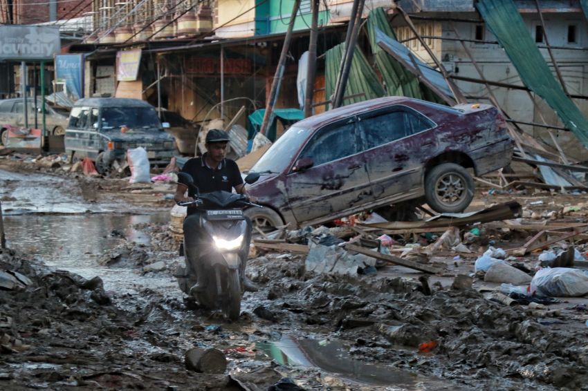 Tragedi Dahsyatnya Banjir dan Longsor Aceh Tamiang, Berikut Foto-fotonya...