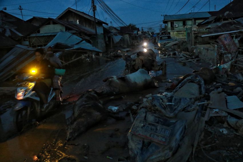 Tragedi Dahsyatnya Banjir dan Longsor Aceh Tamiang, Berikut Foto-fotonya...