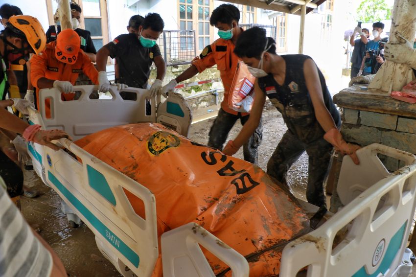 Tragedi Dahsyatnya Banjir dan Longsor Aceh Tamiang, Berikut Foto-fotonya...