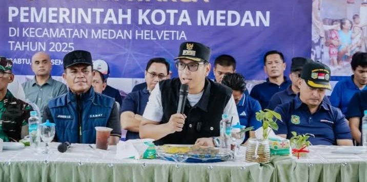 Rico Waas Beri Solusi Akta Hilang Akibat Banjir , Evaluasi Puskesmas  dan Perbaikan Infrastruktur