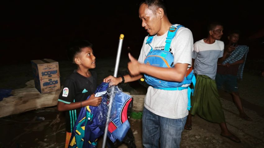 Kisah Ahmad, Bocah Penyintas Banjir yang Lihai Mendayung Pakai &lsquo;Sutil&rsquo; Kayu, Kini Miliki Alat Dayung Profesional