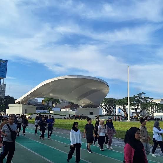 Warga Ngeluh Lapangan Merdeka Medan tak Memiliki Toilet Umum