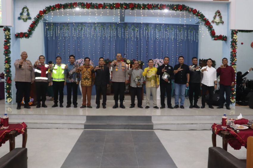 Perayaan Natal Keluarga Besar Polres Langkat 2025, Menguatkan Iman dan Kepedulian Sosial