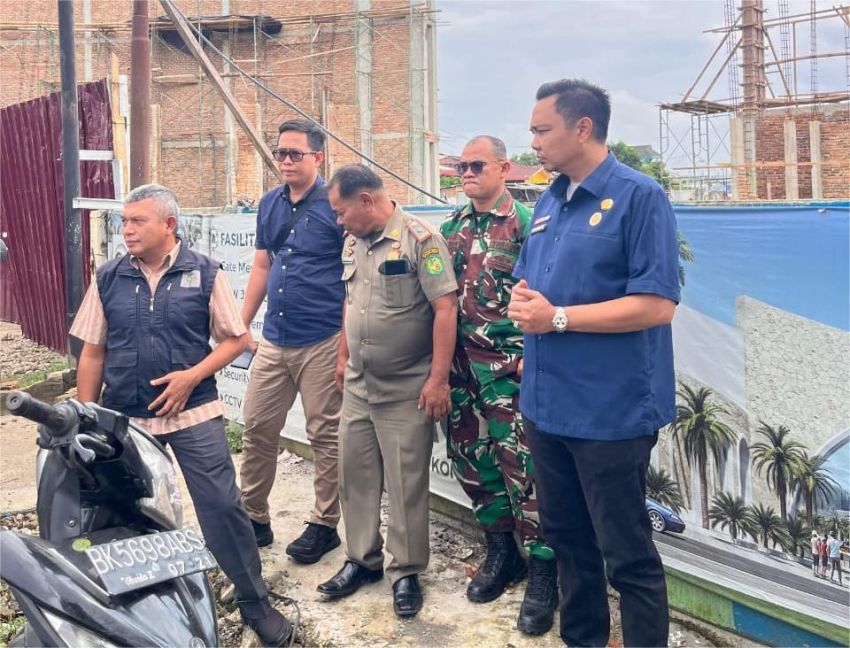 Plt Camat Medan Johor Pimpin Pengecekan Bangunan Tanpa PBG, Tegaskan Tak Ada Aktivitas Ada Izin
