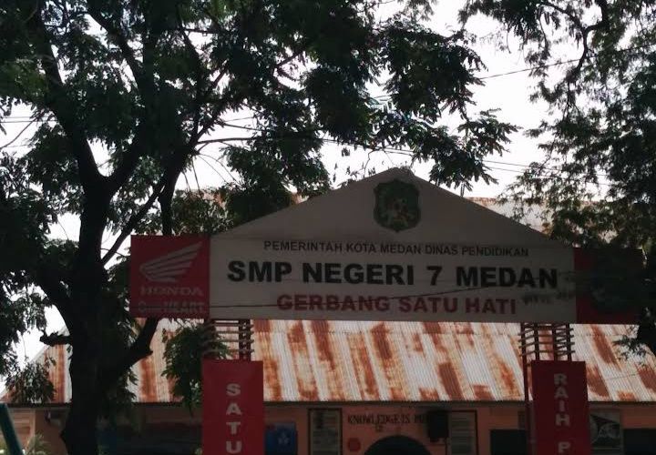 Pemko Medan Dorang Gerakan Ayah  Ambil Rapor Anak