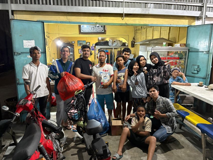 Generasi Muda Al-Firdaus Kecamatan Medan Johor Salurkan Tali Asih untuk Korban Banjir di Eka Lembah