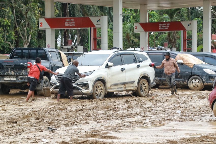 Tragedi Dahsyatnya Banjir dan Longsor Aceh Tamiang, Berikut Foto-fotonya...