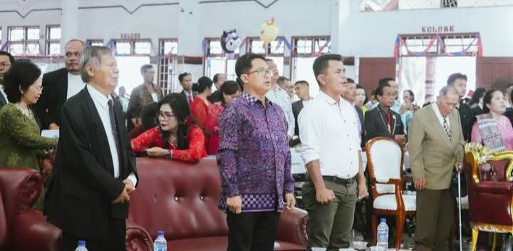 Plt Dinas SDABMBK Gibson Panjaitan Hadiri Perayaan Natal Pomporan Raja Sigodangulu Sihotang