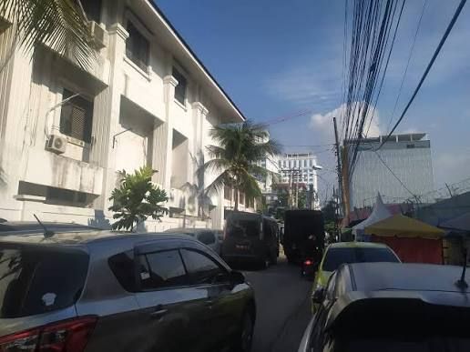 Seluruh Akses Masuk Dialihkan ke Pintu Belakang, Sistem Keamanan Diperketat