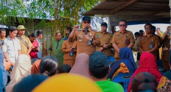 Rico Waas Tinjau Tanggul Jebol di Medan Labuhan, Langsung Perbaikan Sepanjang Satu Kilometer