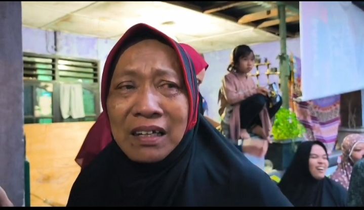 Kejam Kali Dia Buat Sama Anakku&hellip;