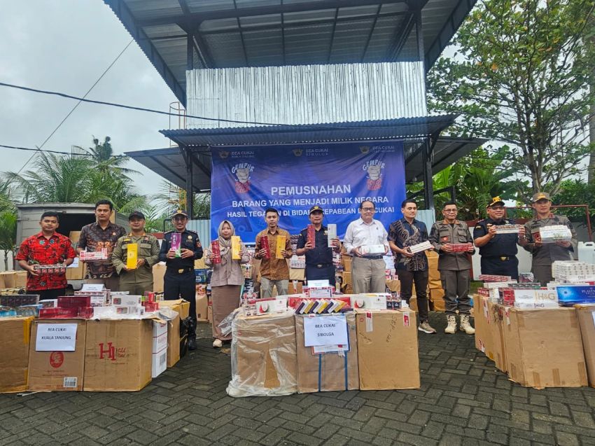 Bea Cukai Sibolga Musnahkan Barang Bukti Kepabeanan dan Cukai