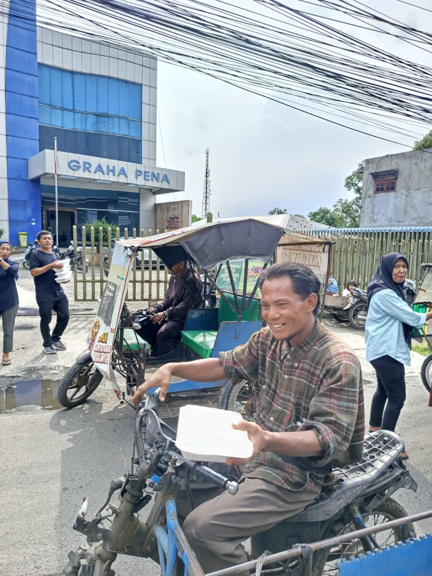 POSMETRO MEDAN Gelar Aksi Sosial Setiap Hari di Depan Markas