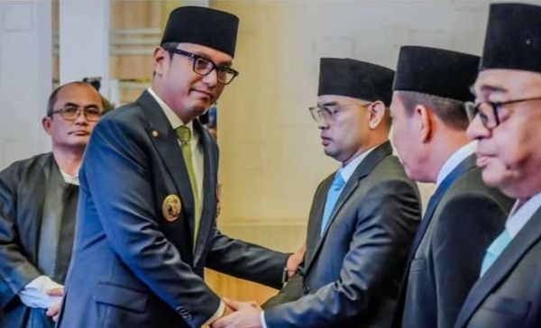 Walikota Medan Rico Waas Lantik Jajaran Direksi PUD  Tekankan Pengabdian dan Penguatan Kinerja