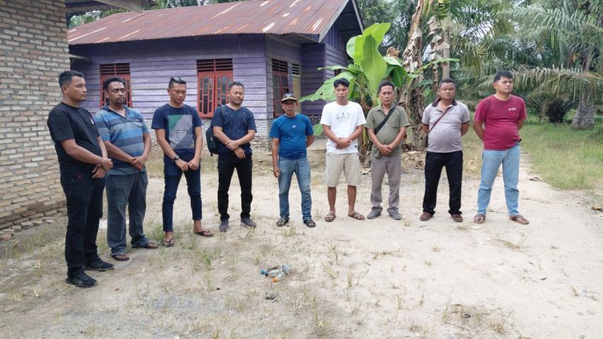 Pasca Spanduk Viral "Inilah Kampung Narkoba" di Labuhanbatu, Rumah Ganda Didatangi Polisi