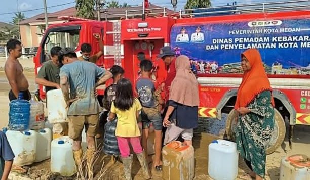 Misi Kemanusiaan Sebulan Penuh, Personel Damkarmat Kota Medan Bahu- Membahu Bersihkan Aceh Tamiang Pancabanjir