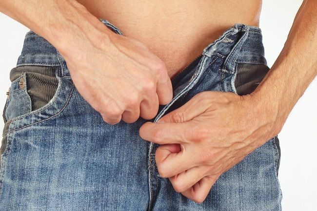 Pamer Anu Melalui VC ke Siswa, Guru Honorer Dipecat