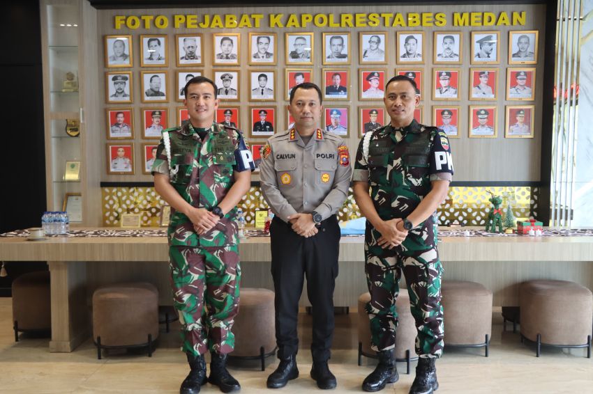 Perkuat Sinergi TNI-Polri, Kapolrestabes Medan dan Dan Denpom I/5 Komitmen Babat Narkoba di Jermal 15