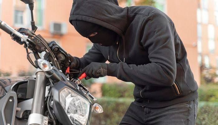 Ditinggal di Teras Rumah, Yamaha X-MAX Warga Medan Denai Raib Digasak Maling