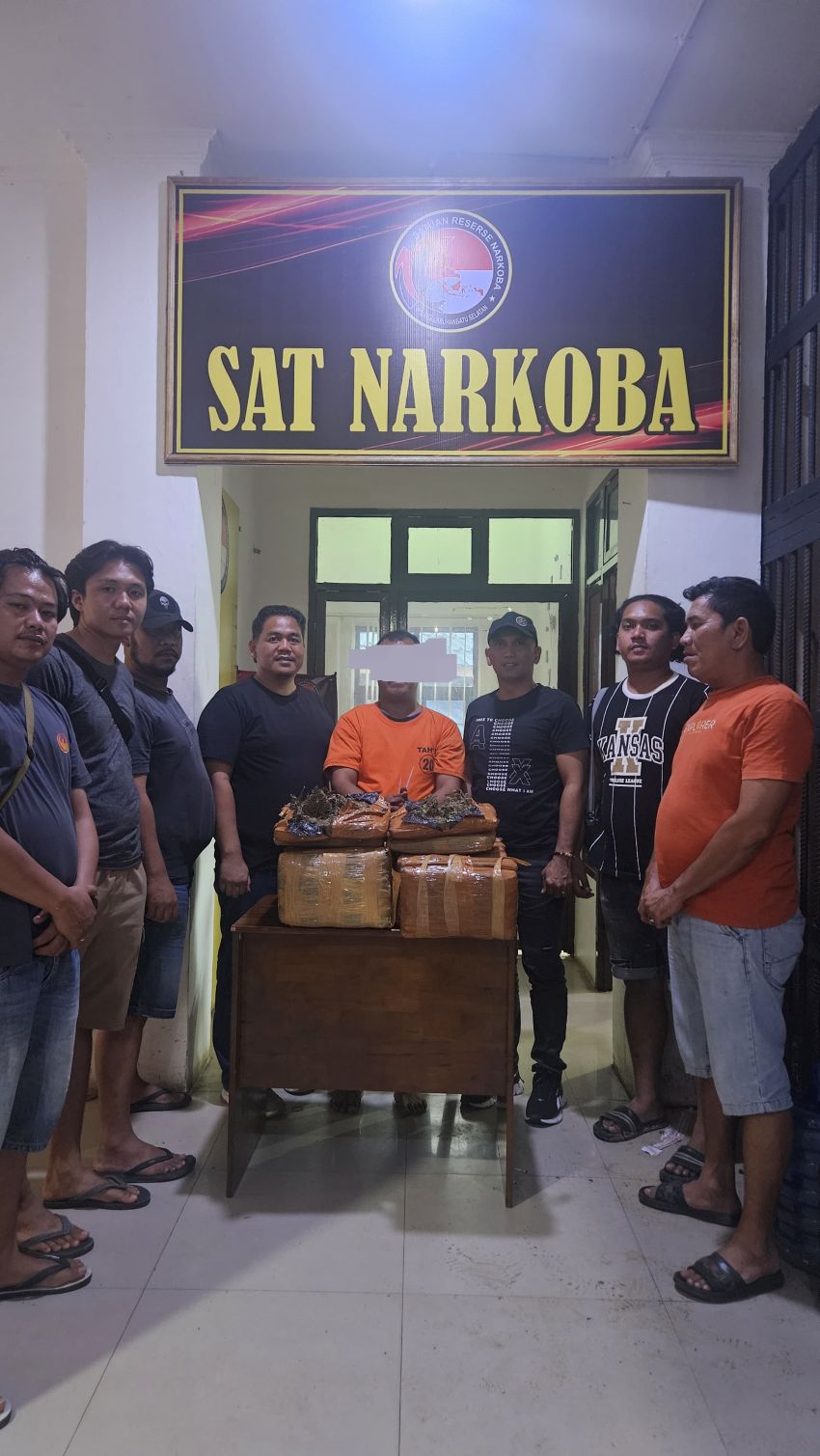 Bawa 26 Kg Ganja, Pelaku Narkotika Ditangkap Usai Coba Kabur dari Polisi